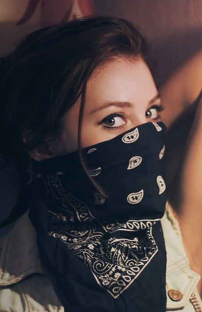 Stylish mask girl Pic Stylish mask girl Pic