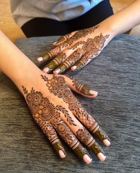 mehndi designs