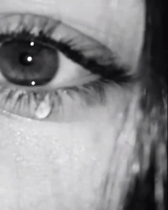 sad girl dp