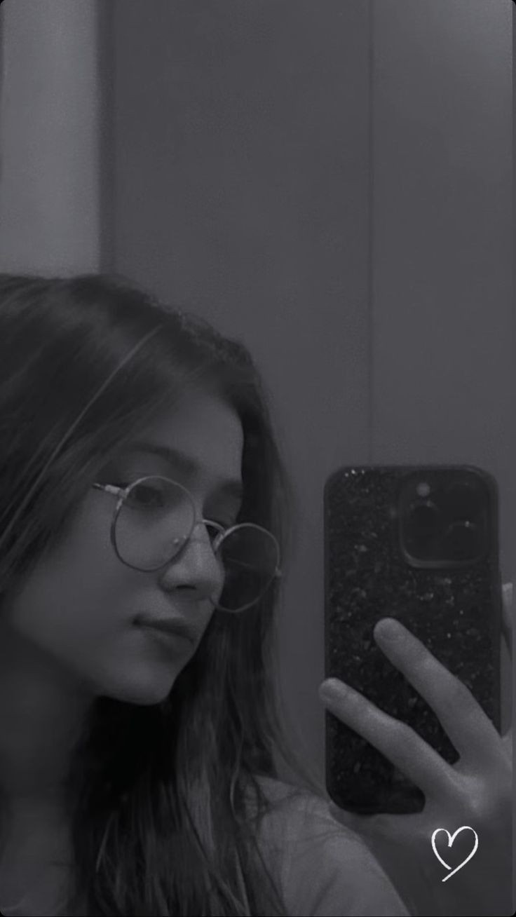 stylish girl dp